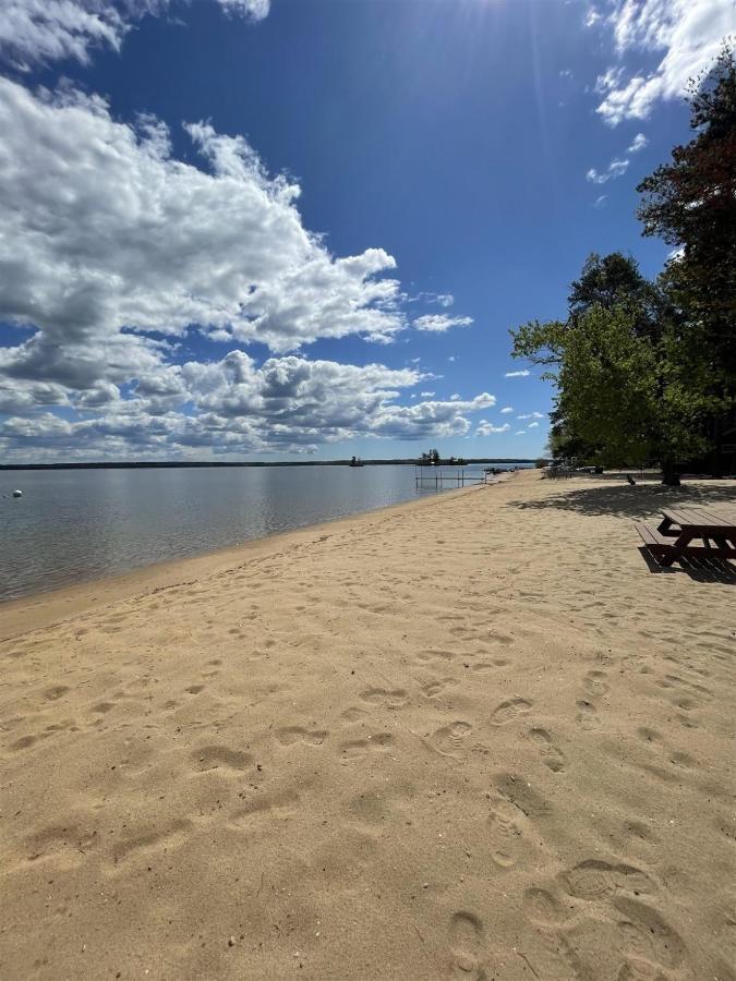 Limberlost Limit 6 Cottage Standish ภายนอก รูปภาพ